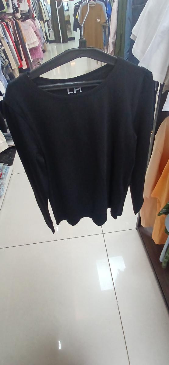 L H Basic Long Sleeve sweat shirt