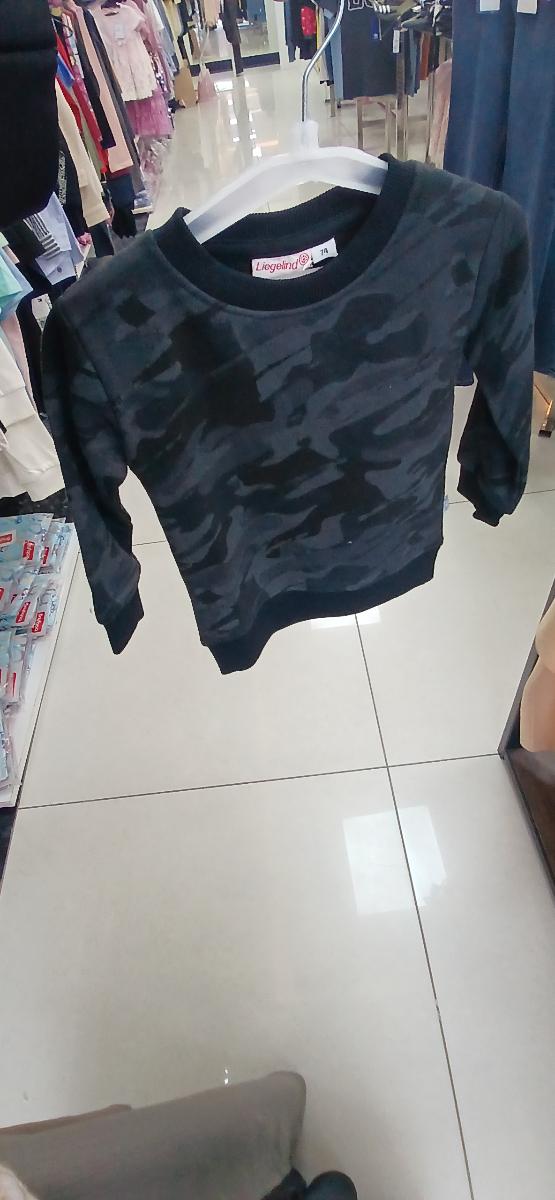 Liegelind sweat shirt