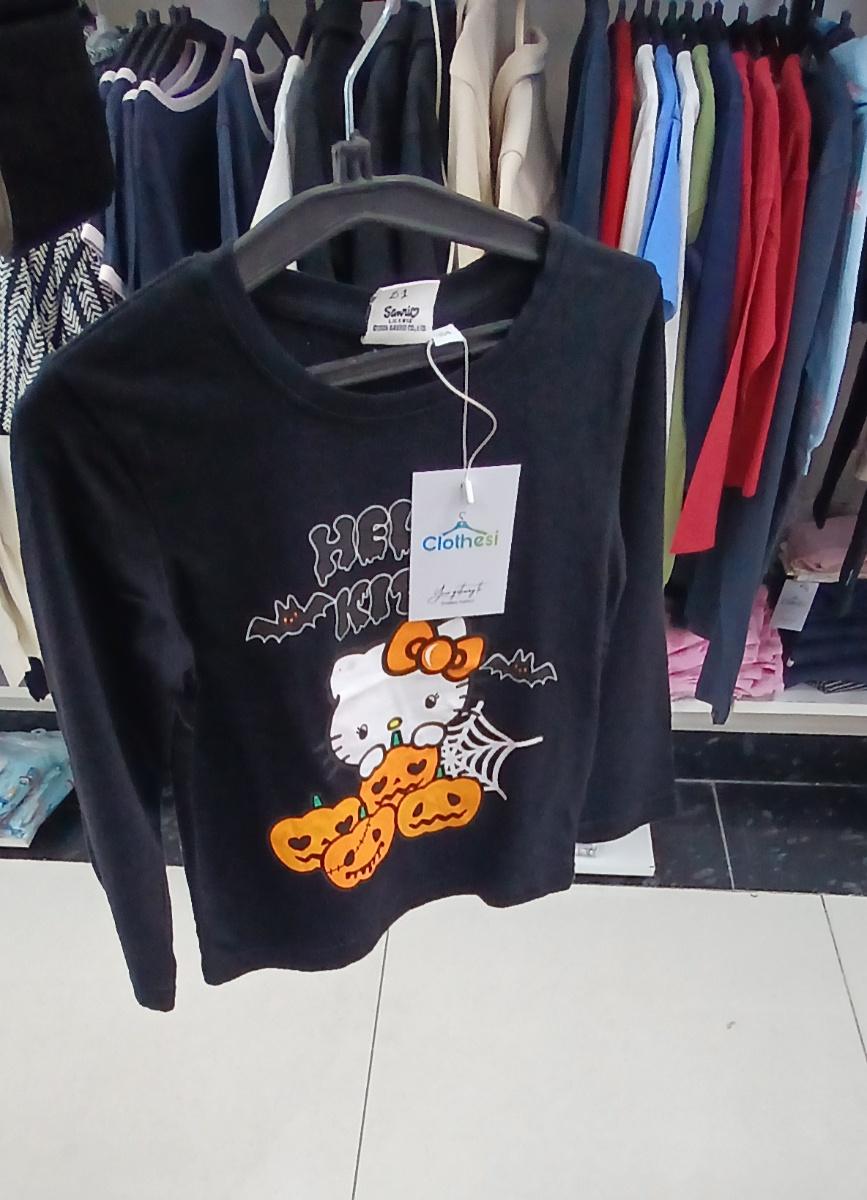 Hello Kitty Halloween Graphic Sweat shirt