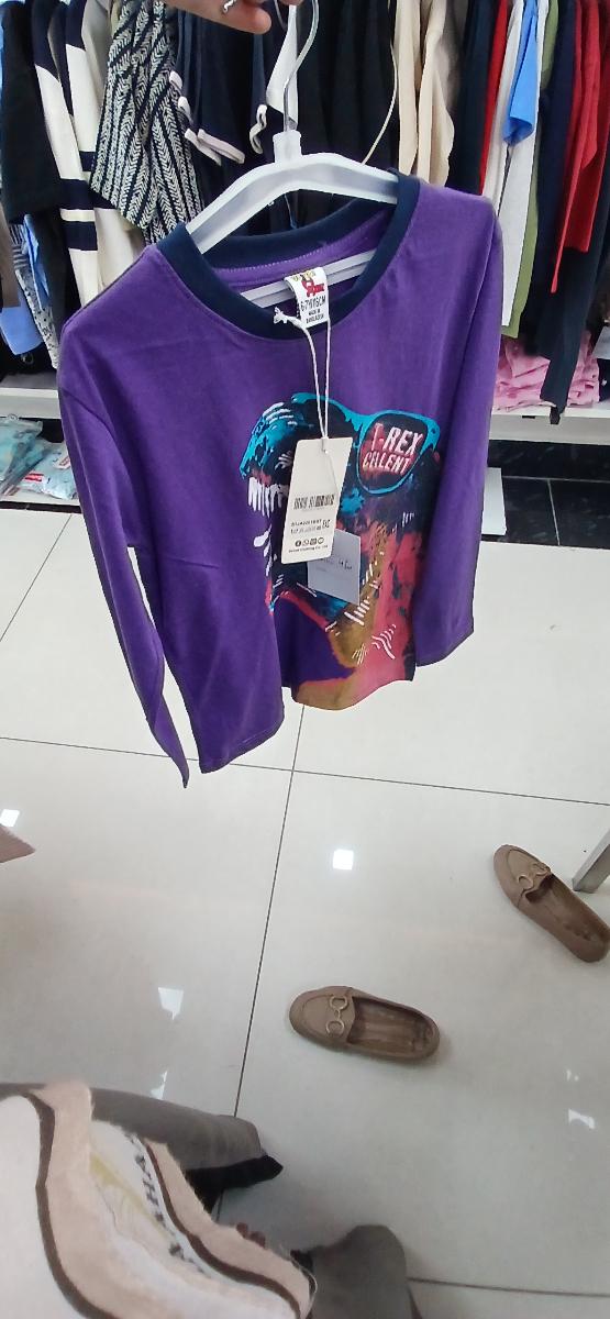 Velvet and kids sweat shirt