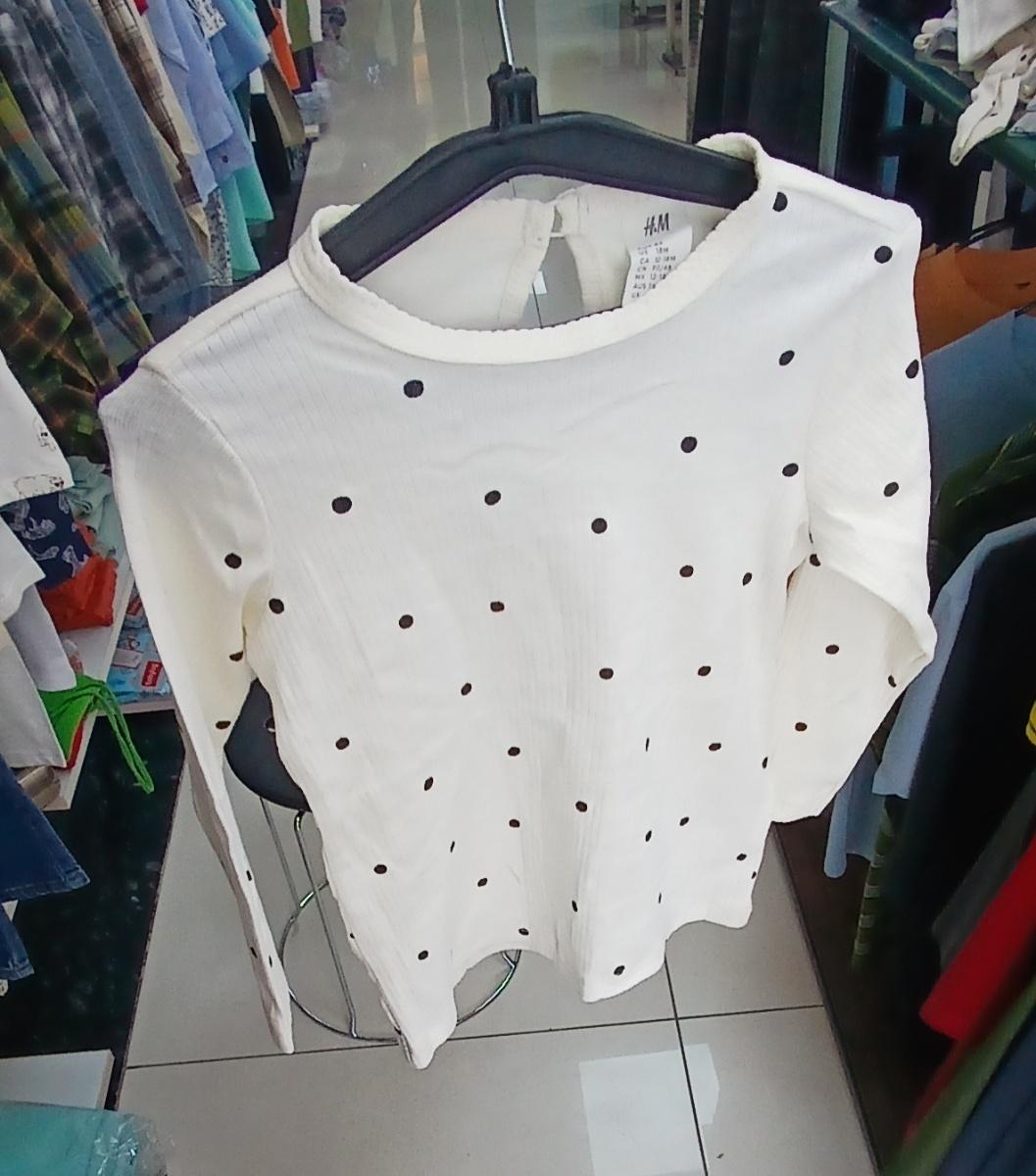 H & M black dotted sweat shirt