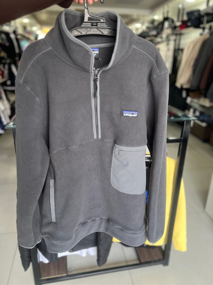 Patagonia Men's Fleece Half-Zip Pullover view 1