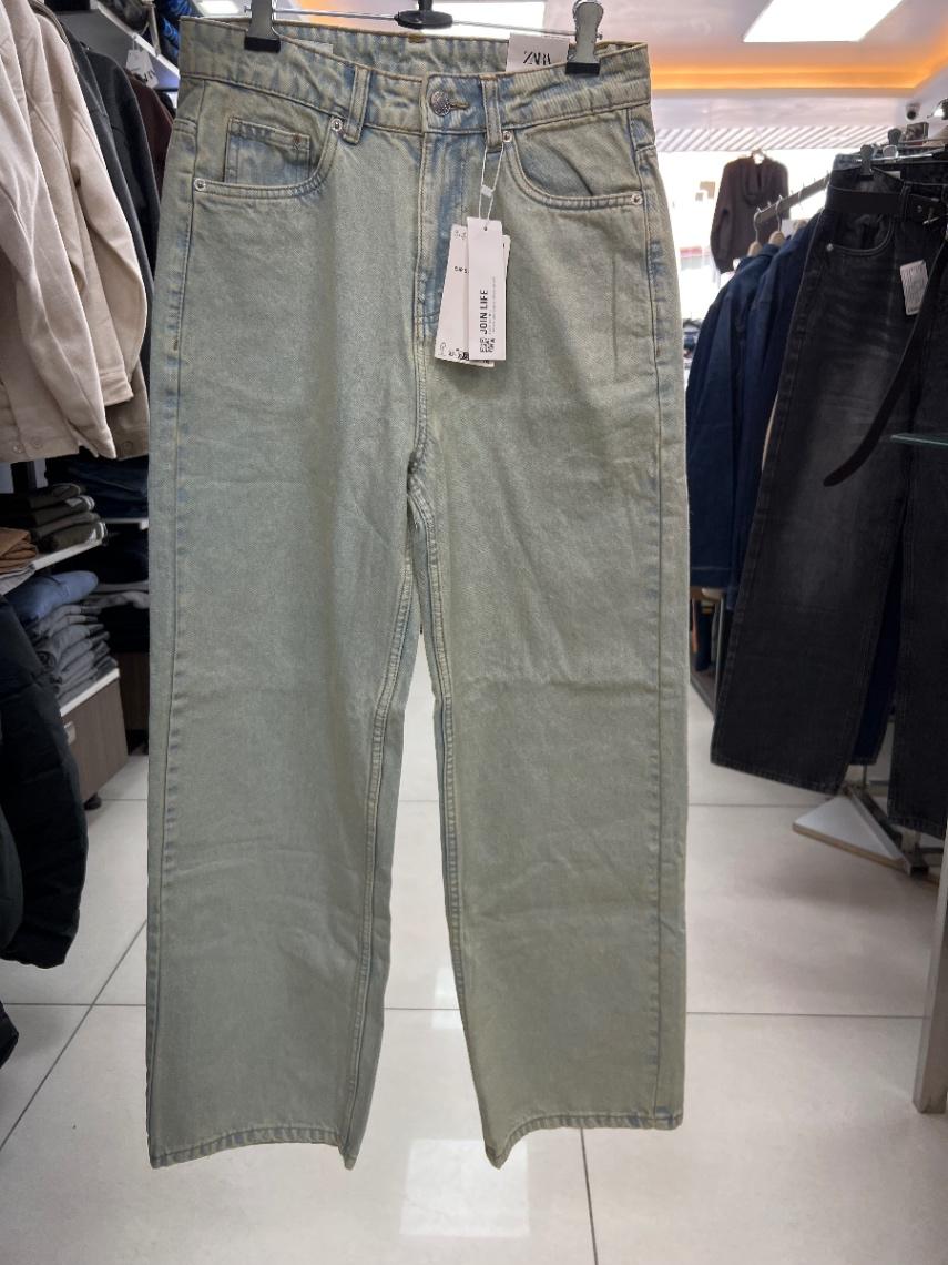 ZaraLight Wash baggy Jeans view 1